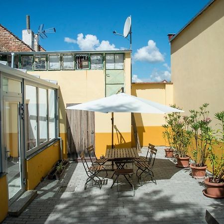 Ubytovani Domecek V Mikulove Apartment Екстериор снимка