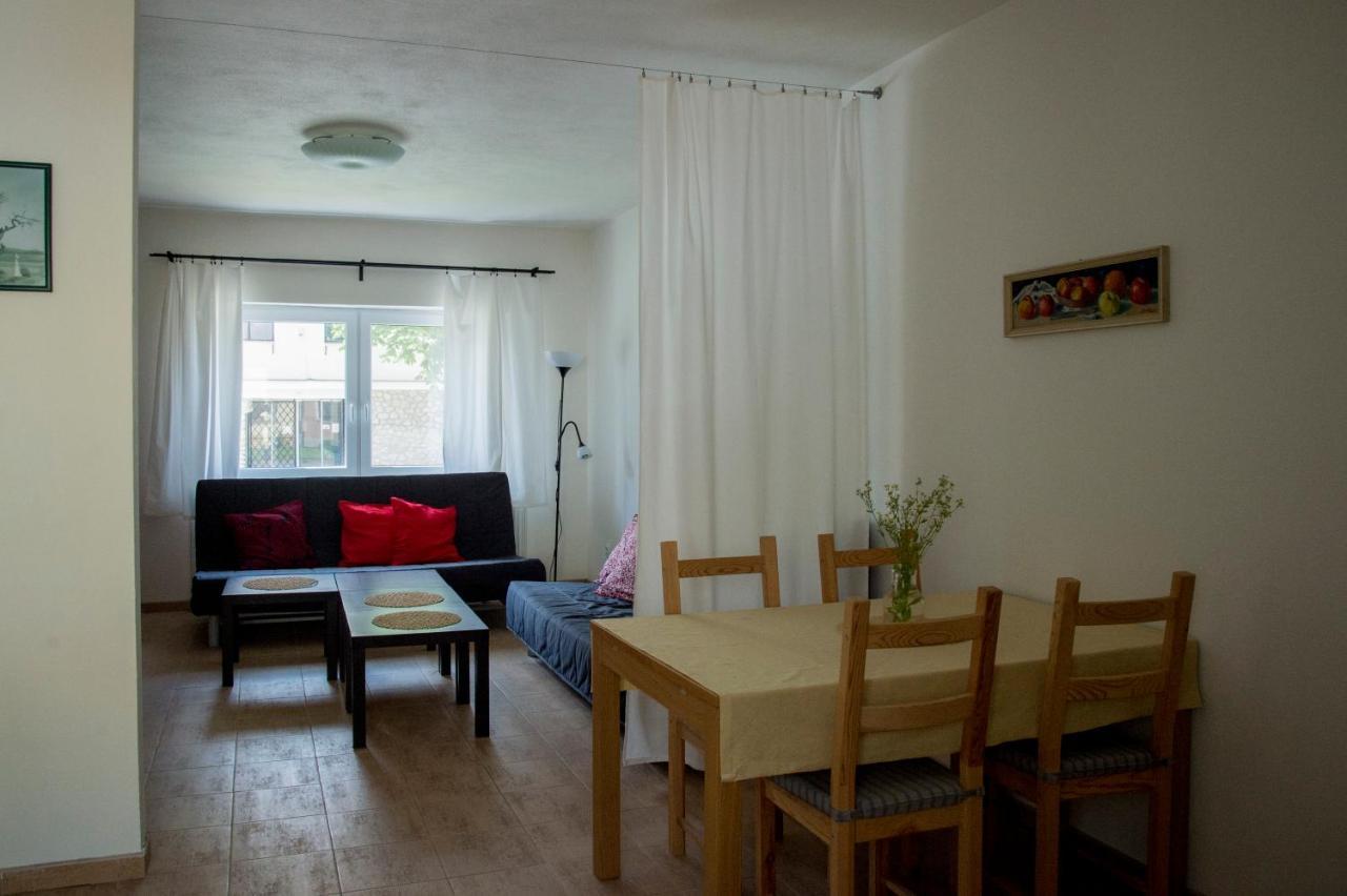 Ubytovani Domecek V Mikulove Apartment Екстериор снимка