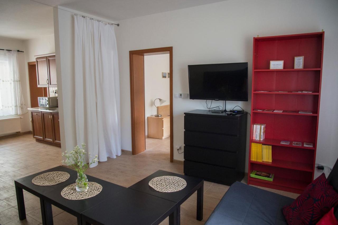 Ubytovani Domecek V Mikulove Apartment Екстериор снимка